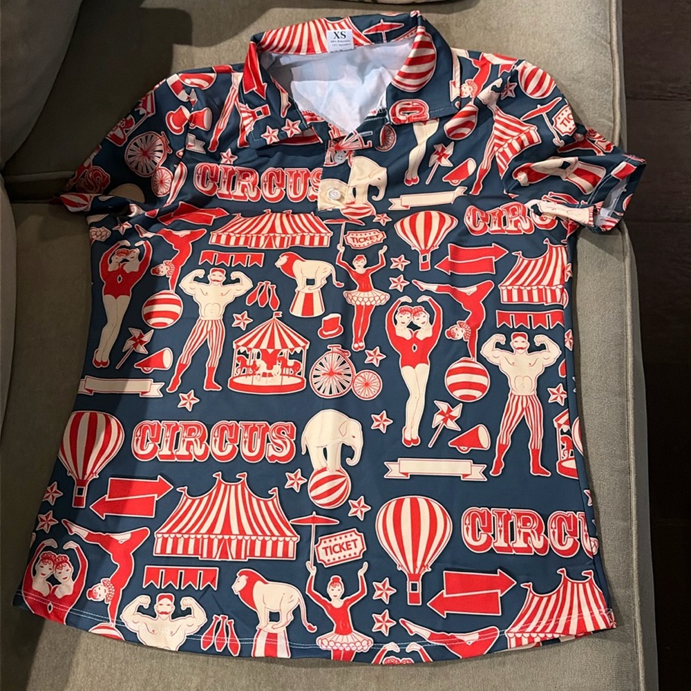 NWOT Women’s XS Circus Themed Golf polo shirt🎪 ⛳️ 👕